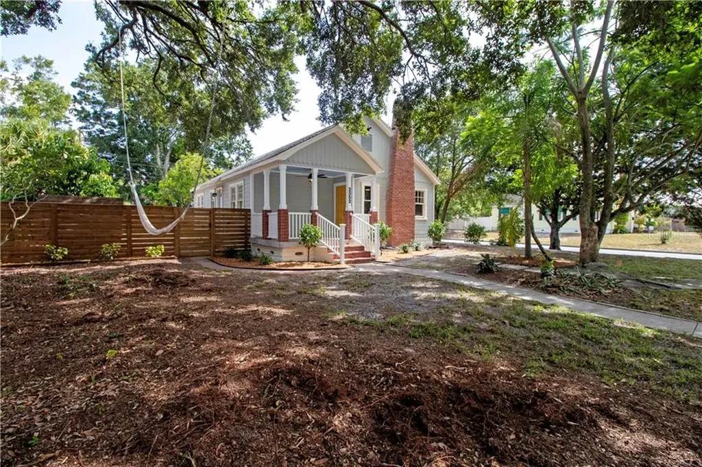 2352 8th Avenue N St Petersburg FL 33713