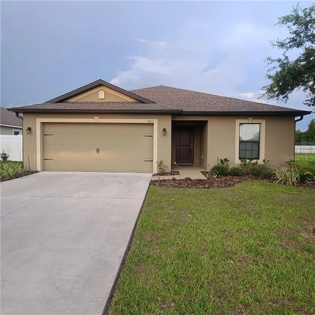 3885 Arborvitae Way Deland FL 32724