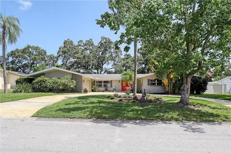 1826 Oak Park Drive S Clearwater FL 33764