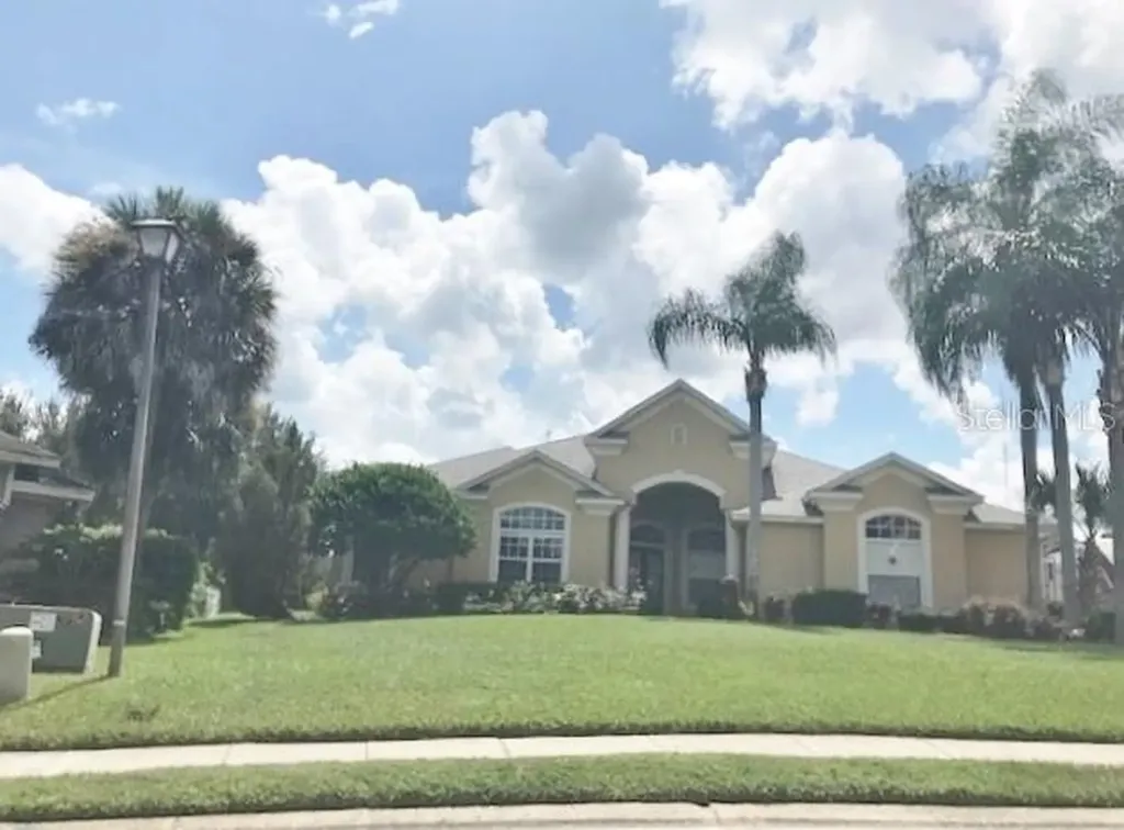 2551 Crews Lake Hills Loop S Lakeland FL 33813