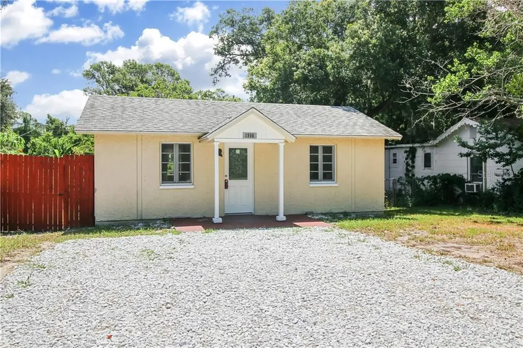 1996 N Betty Lane Clearwater FL 33755