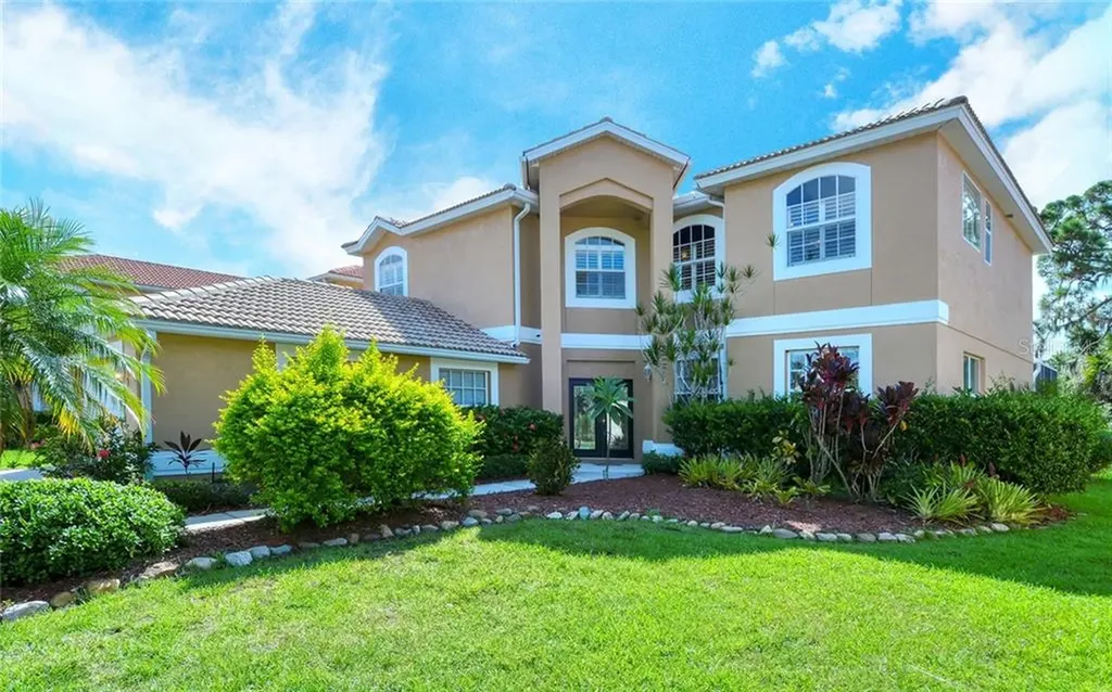 4858 Sabal Lake Circle Sarasota FL 34238