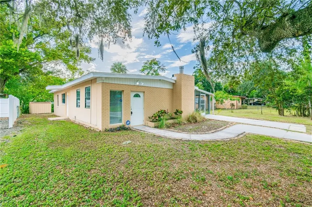 505 Lime Tree Road Tampa FL 33619