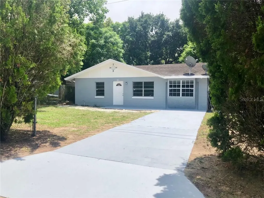 30 W Ella J Gilmore Street Apopka FL 32703
