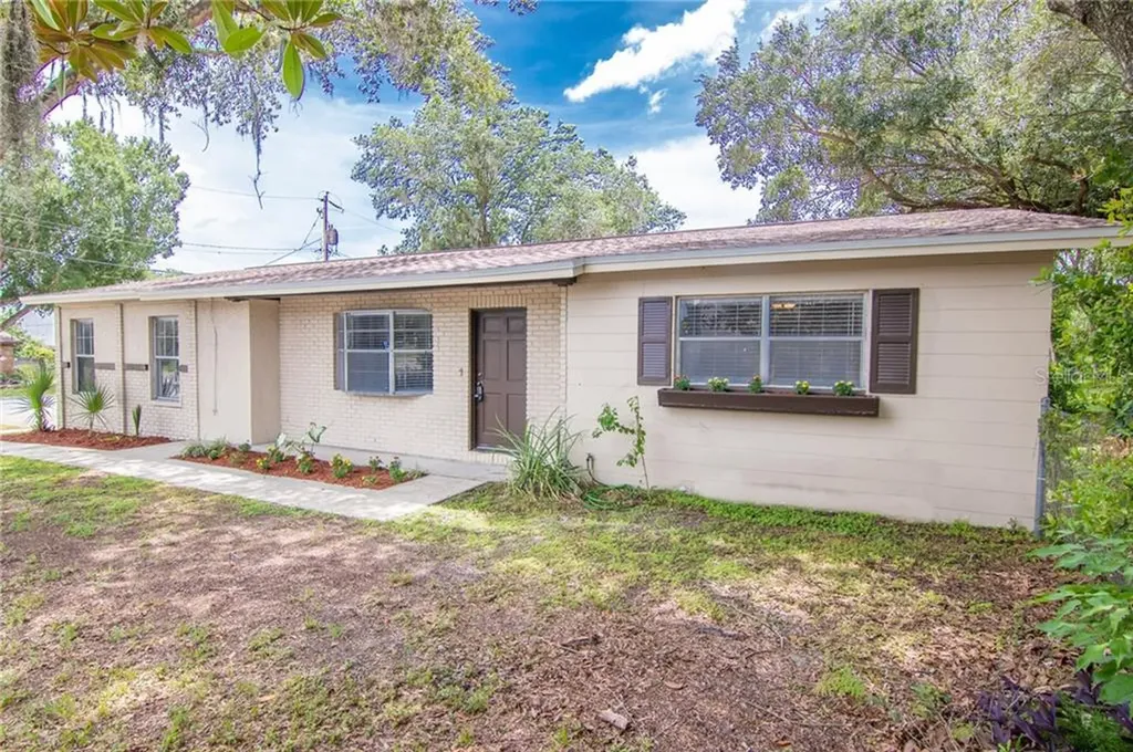 2223 W Pilaklakaha Avenue Auburndale FL 33823