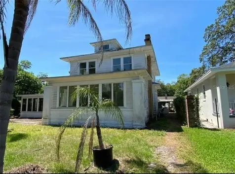 736 29th Avenue N St Petersburg FL 33704