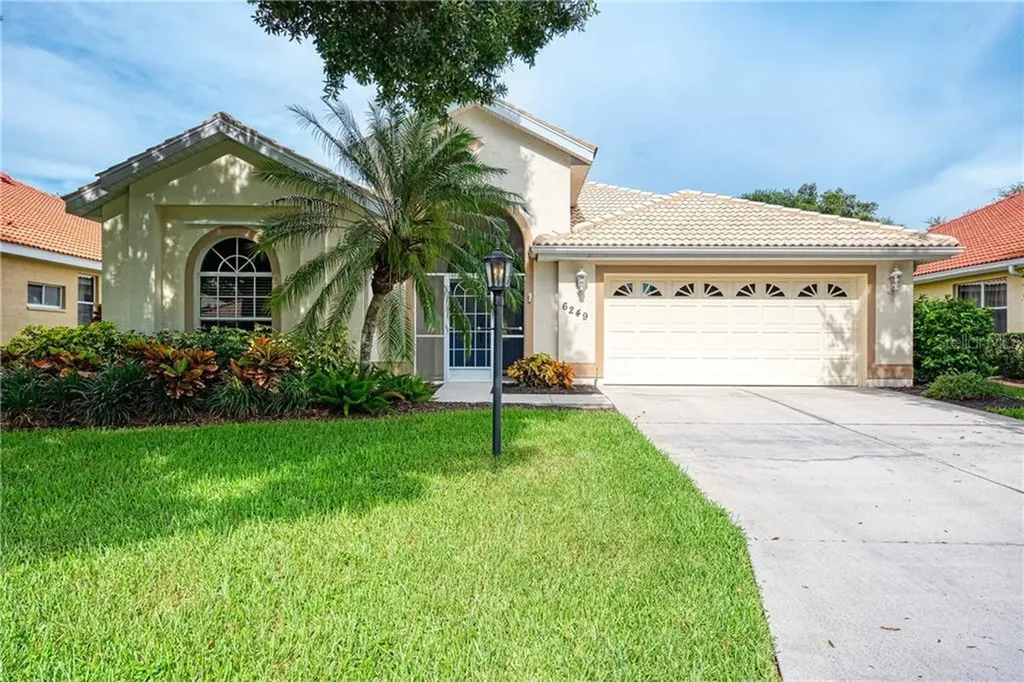 6249 Donnington Court Sarasota FL 34238