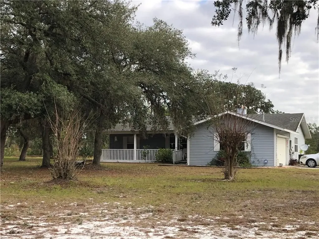 41702 Maggie Jones Road Paisley FL 32767