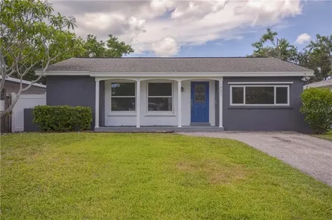 1882 Maryland Avenue NE St Petersburg FL 33703