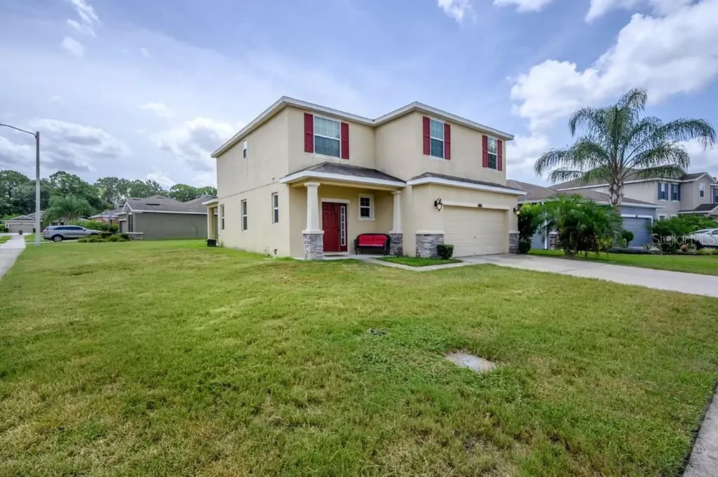 2802 Holly Bluff Court Plant City FL 33566