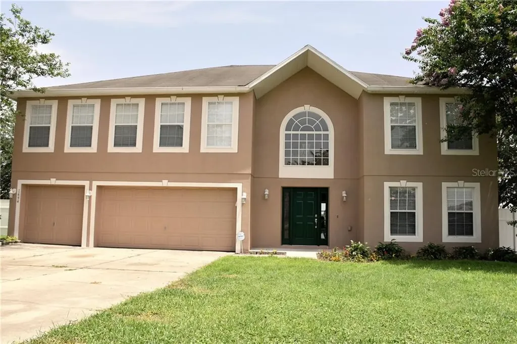 1694 Ridgemoor Drive Mascotte FL 34753