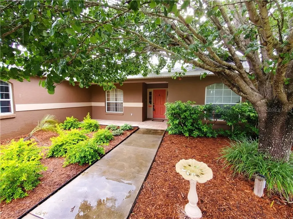 17540 SE 294th Court Road Umatilla FL 32784