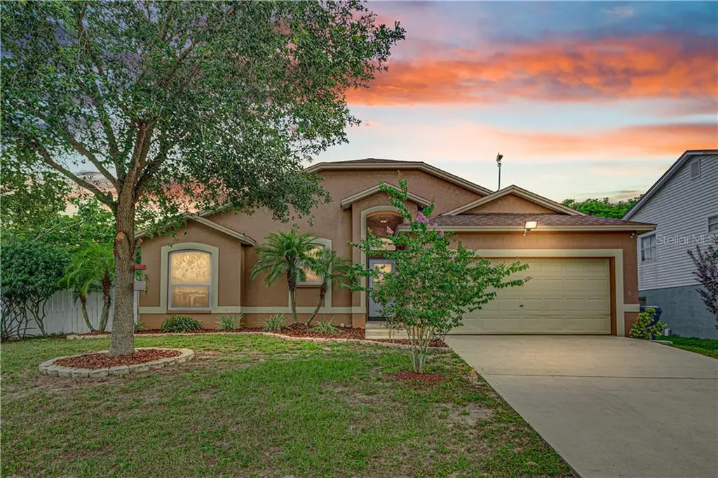 274 Lake Daisy Loop Winter Haven FL 33884