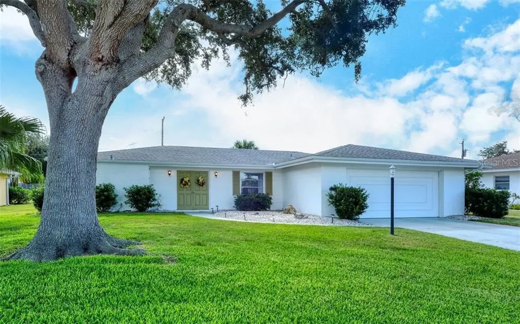 6959 Antigua Place Sarasota FL 34231