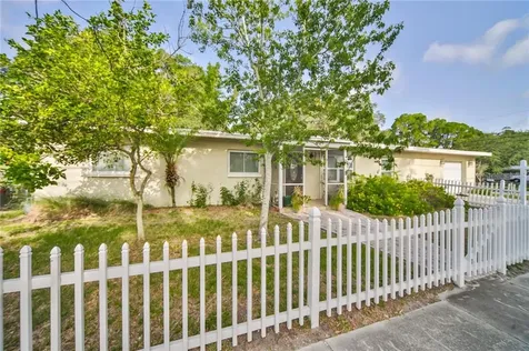 375 10th Avenue N Safety Harbor FL 34695