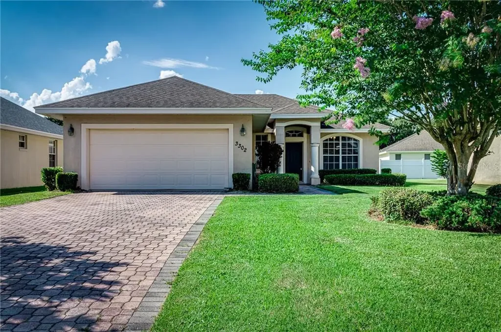 3302 Oak Hill Place Winter Haven FL 33884