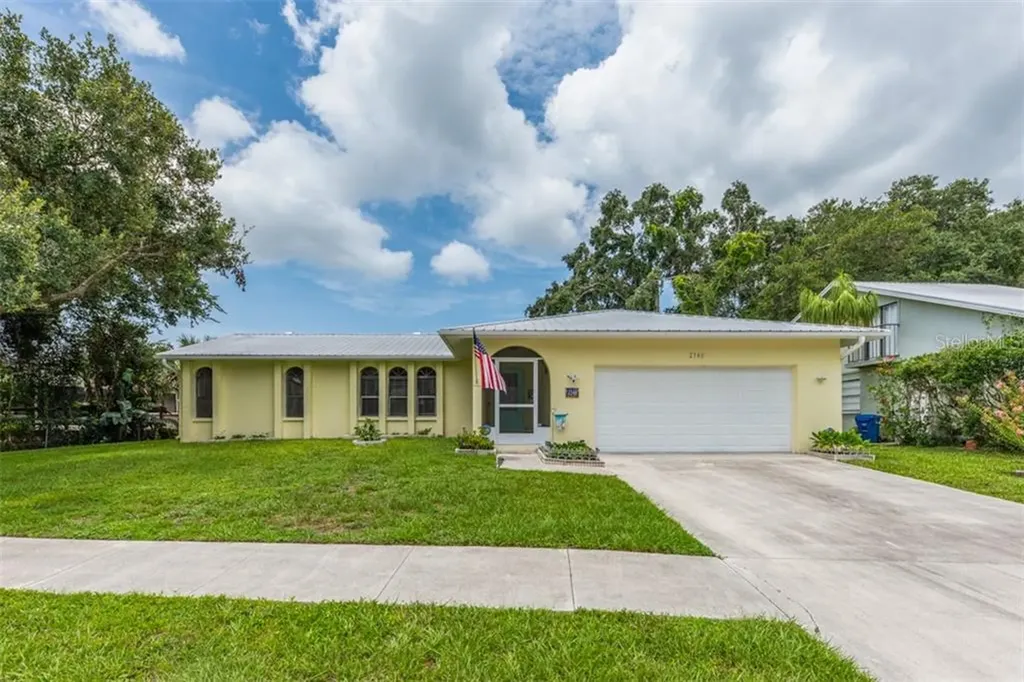 2340 Tall Oak Court Sarasota FL 34232