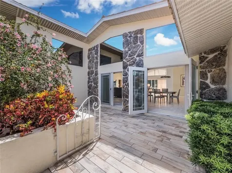 513 Yawl Lane Longboat Key FL 34228