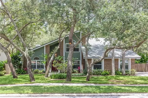 1555 S Lyons Court Oviedo FL 32765