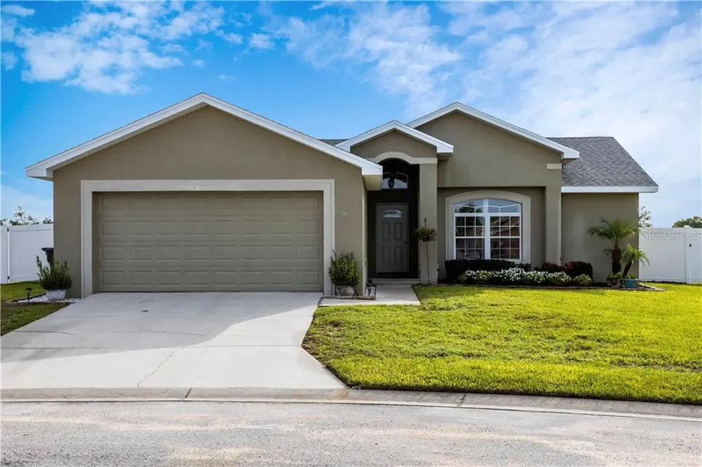 906 Mystery Court Davenport FL 33837