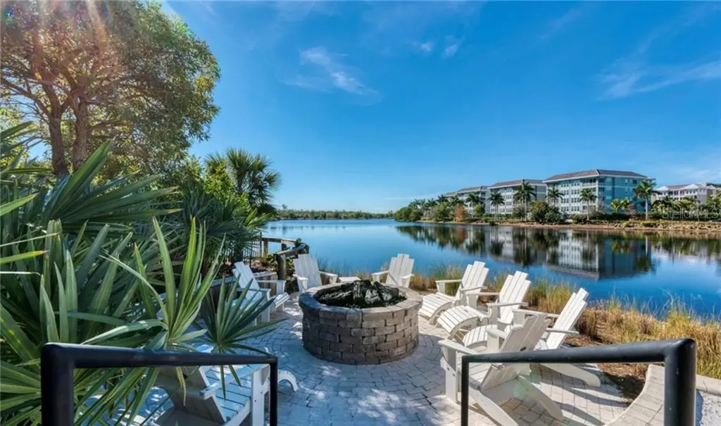 395 Aruba Circle Bradenton FL 34209