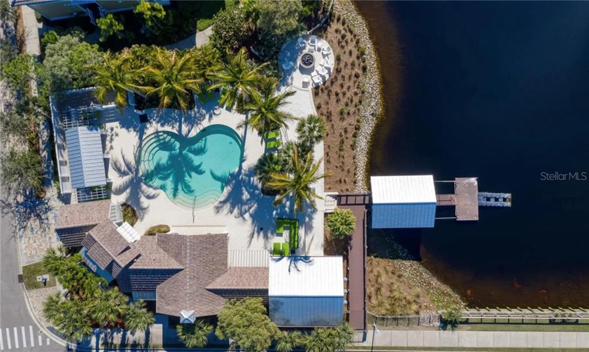 395 Aruba Circle Bradenton FL 34209