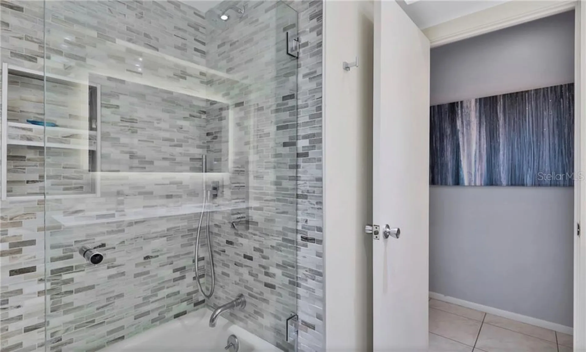 395 Aruba Circle Bradenton FL 34209