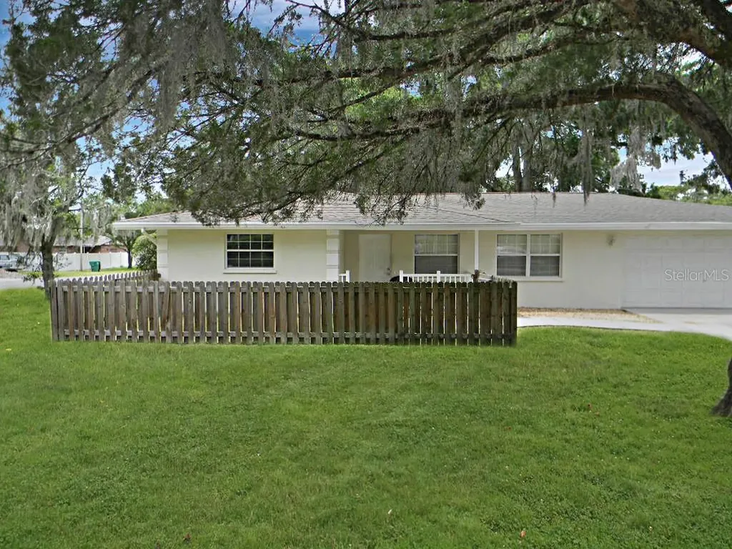 5111 19th Street Zephyrhills FL 33542