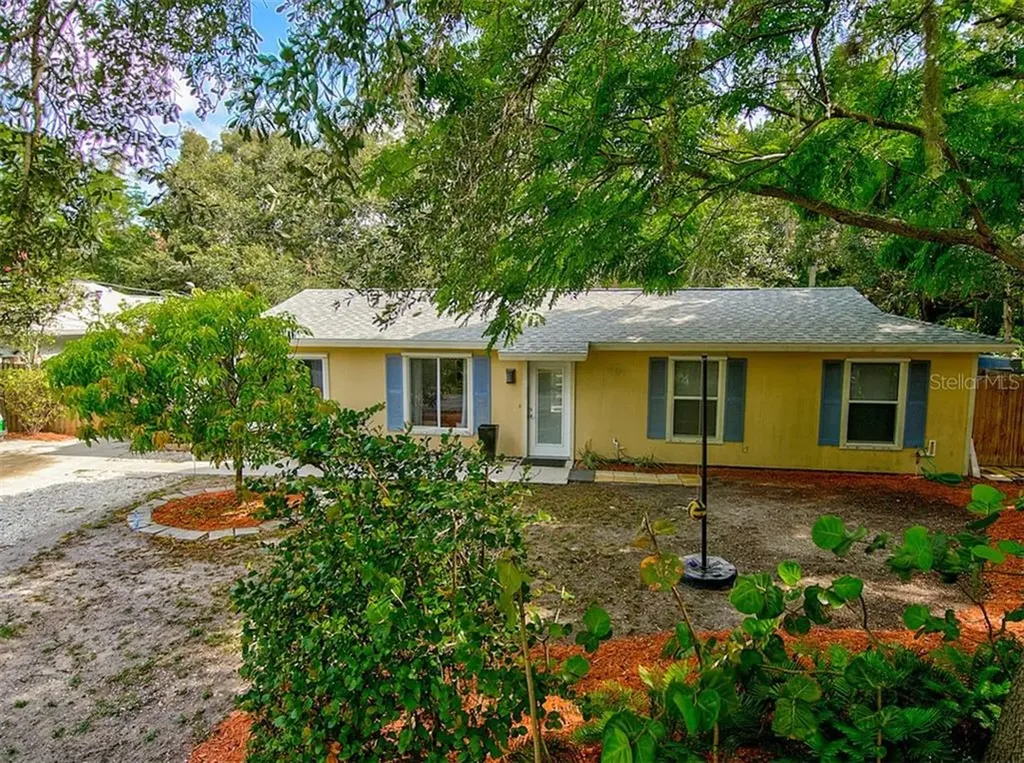 2589 Novus Street Sarasota FL 34237