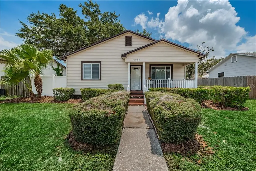 1710 38th Avenue N St Petersburg FL 33713