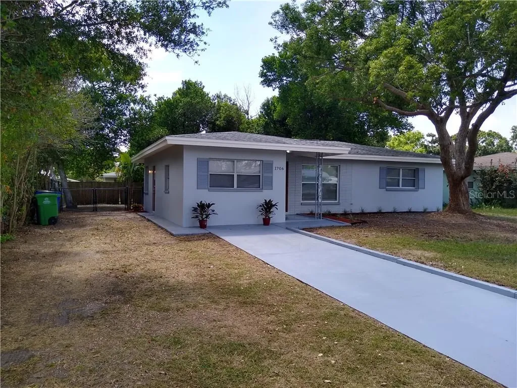 1706 S Lake Avenue Clearwater FL 33756
