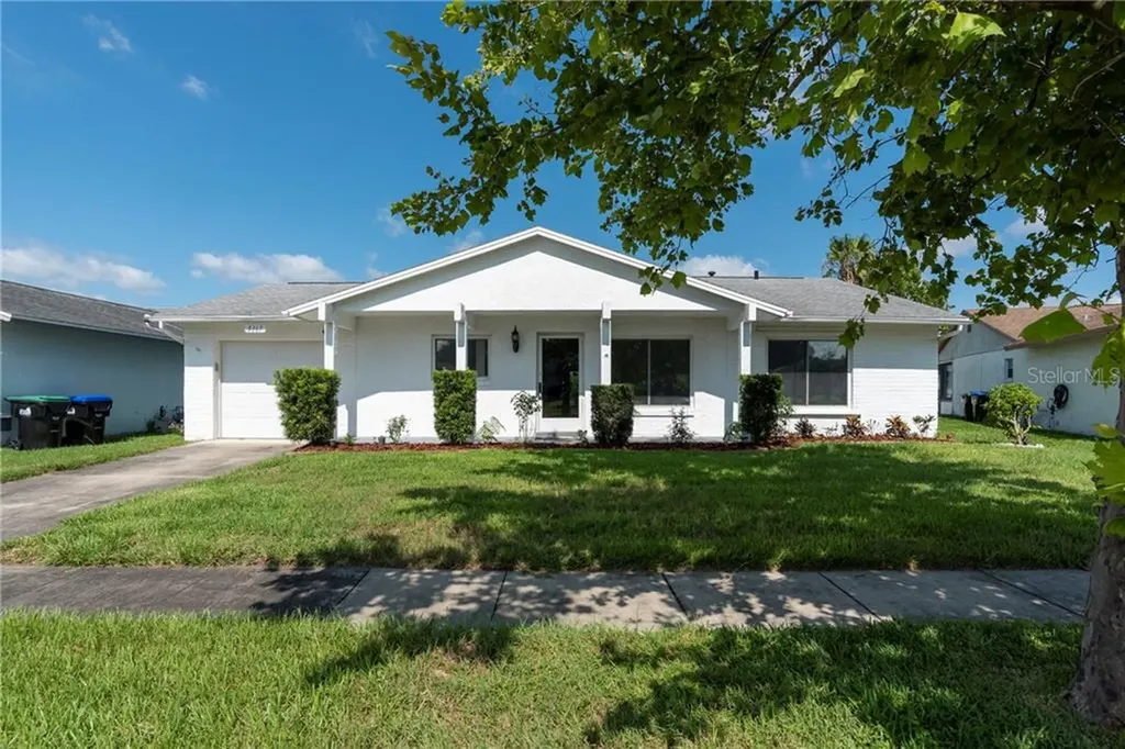 5167 Lazy Lake Circle Orlando FL 32821