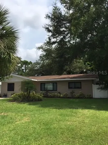 2250 Bougainvillea Street Sarasota FL 34239