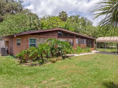 102 Siesta Court Deland FL 32724