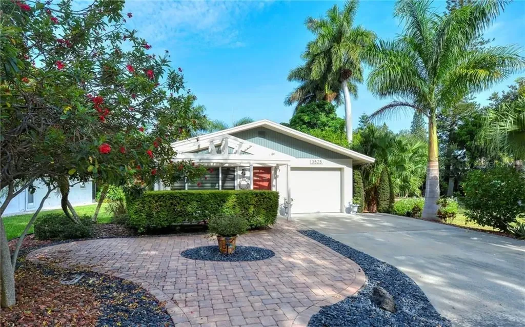 3525 Chapel Drive Sarasota FL 34234