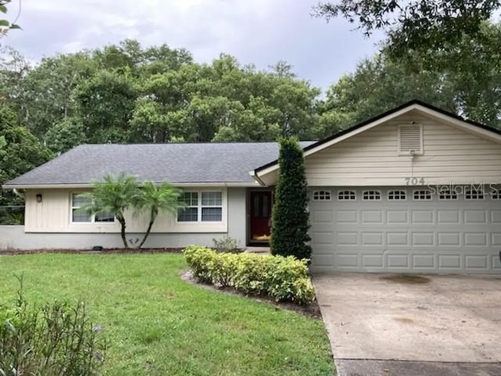 704 Stony Creek Court Orlando FL 32807