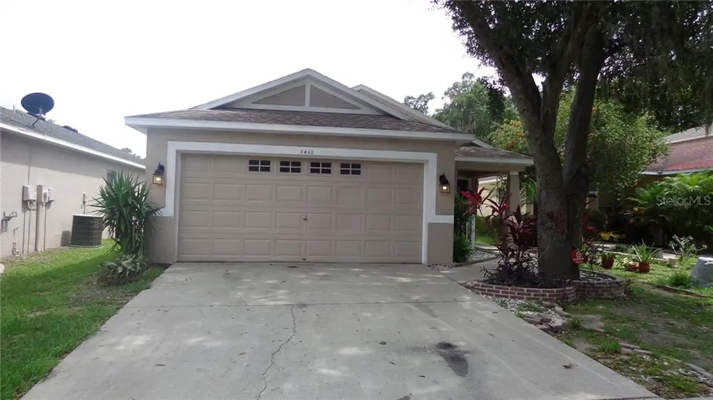 1410 Marsh Wood Drive Seffner FL 33584