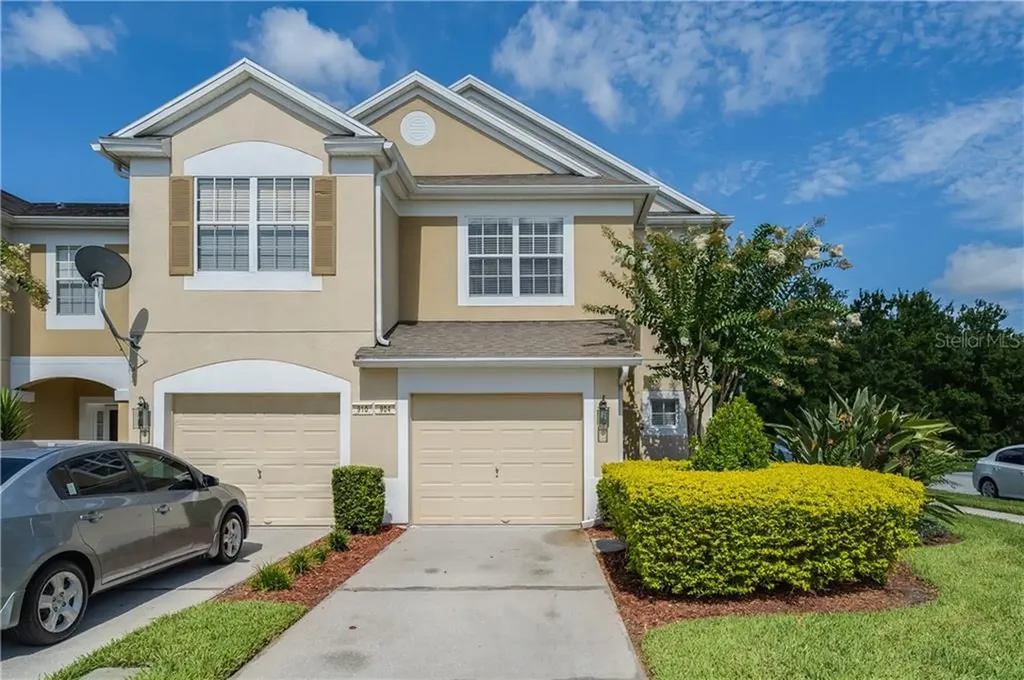 904 Rock Harbor Avenue Orlando FL 32828