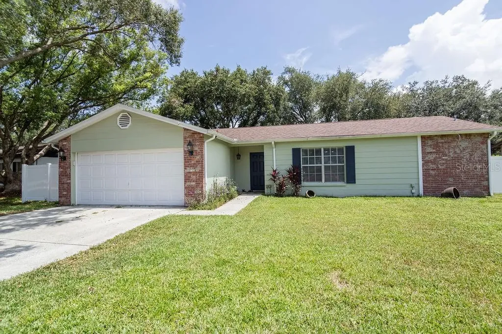 4913 Oakshire Drive Tampa FL 33625