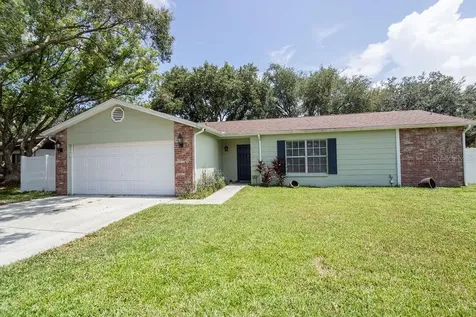 4913 Oakshire Drive Tampa FL 33625
