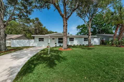 640 Palm Place Safety Harbor FL 34695