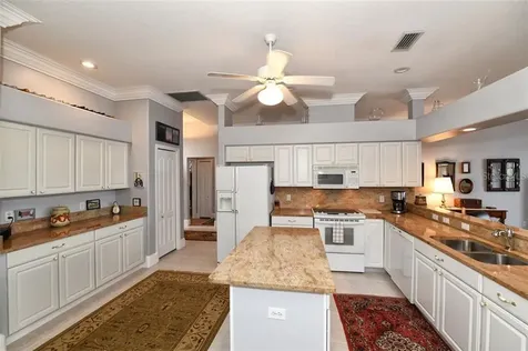 4590 Samoset Drive Sarasota FL 34241