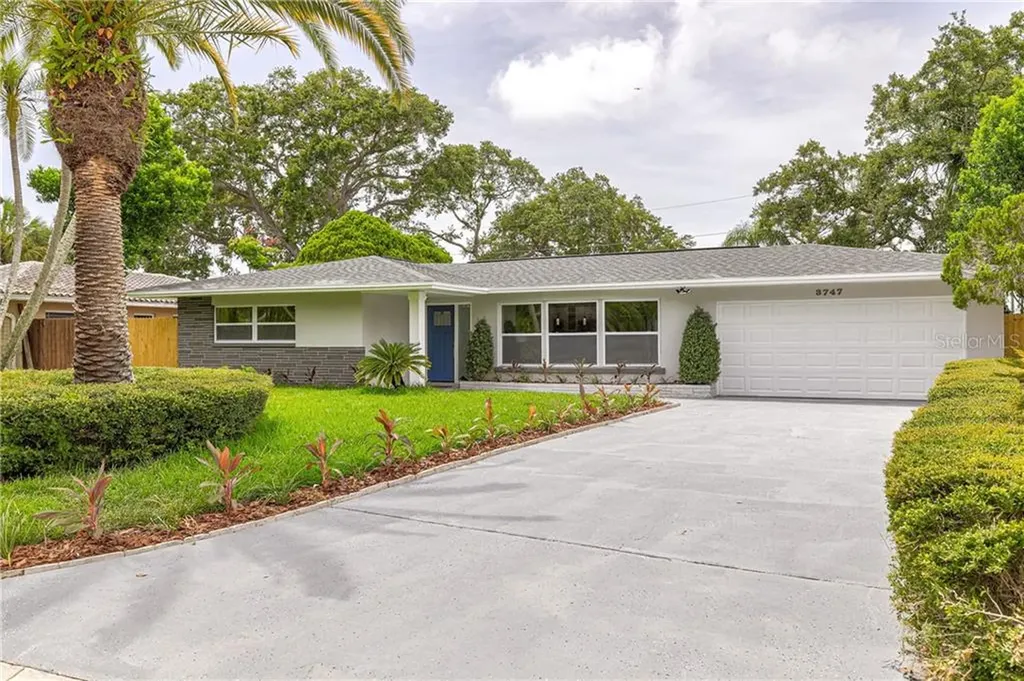 3747 Sunset Circle Largo FL 33774