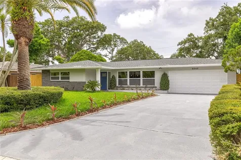 3747 Sunset Circle Largo FL 33774