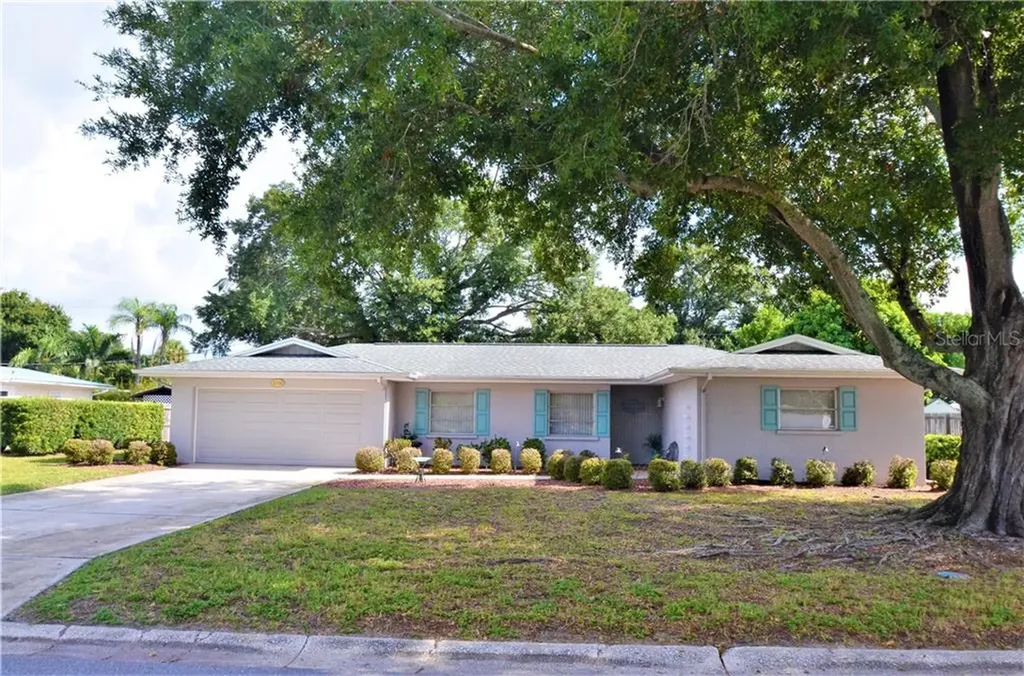 5706 10th Avenue Drive W Bradenton FL 34209