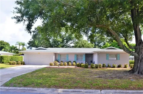 5706 10th Avenue Drive W Bradenton FL 34209