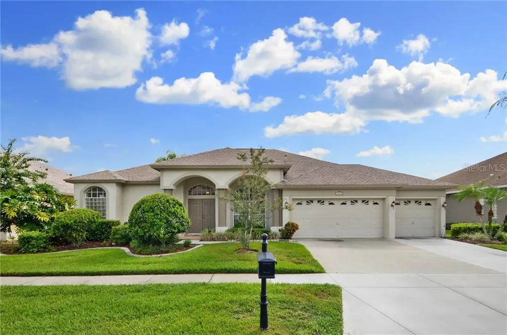 10012 Oxford Chapel Drive Tampa FL 33647