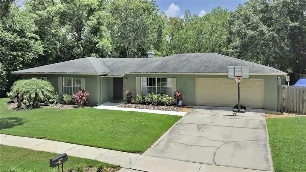 14317 Brentwood Drive Tampa FL 33618