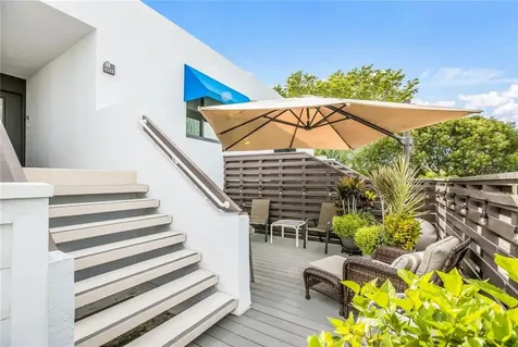 811 Bayport Way Longboat Key FL 34228
