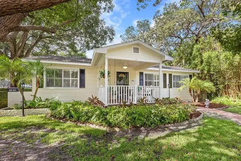 422 23rd Avenue N St Petersburg FL 33704